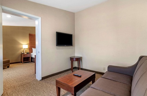 Glenmont Hotel | Comfort Inn Glenmont - Albany South