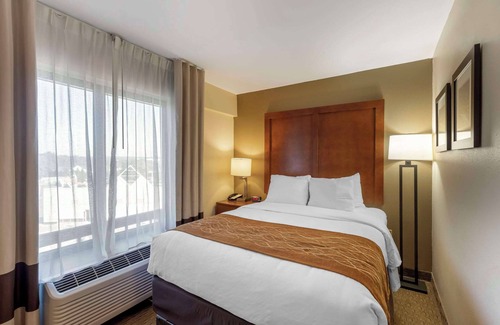 Town Center Hotel | Comfort Inn Kennesaw