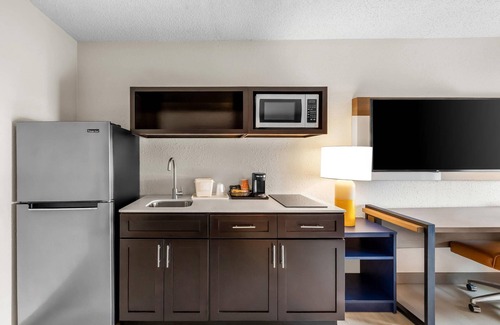 Mayfield Heights Hotel | Comfort Inn Mayfield Heights Cleveland East