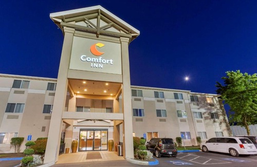 Medford Hotel | Comfort Inn Medford South