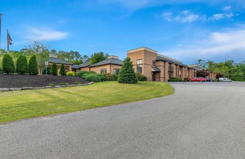 Lake Ariel Hotel | Comfort Inn Pocono Lakes Region