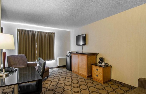 Regina Hotel | Comfort Inn Regina