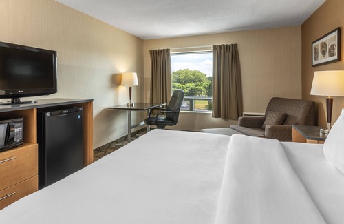 Regina Hotel | Comfort Inn Regina