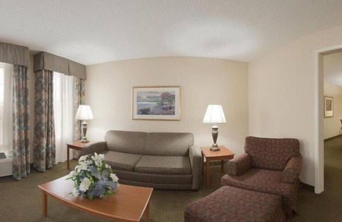 Fultondale Hotel | Comfort Inn & Suites Fultondale Gardendale I-65