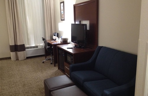 Junction City Hotel | Comfort Inn & Suites Junction City - near Fort Riley