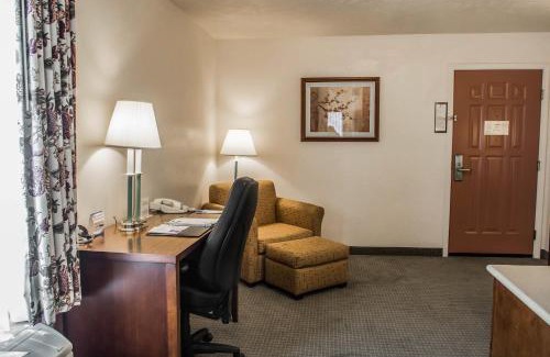Lancaster Hotel | Comfort Inn & Suites Lancaster Antelope Valley