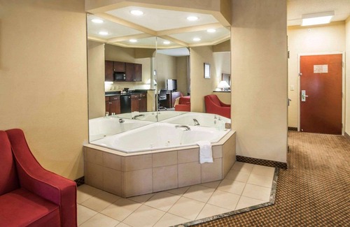 Morganton Hotel | Comfort Inn & Suites Morganton