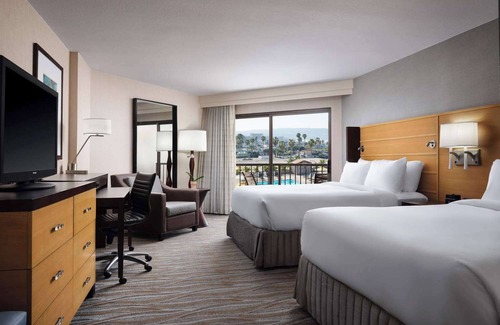 South Redondo Hotel | Comfort & Memories Await! Near South Bay Ocean, Pet-Friendly, Outdoor Pool!