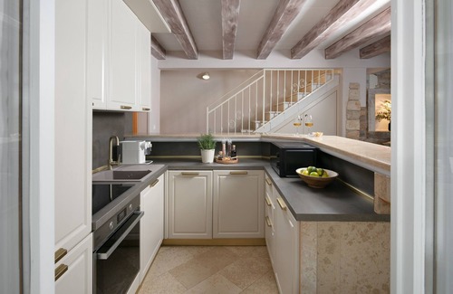 Kanfanar Villa | Comfort Residence with private service located in a tranquil village of Burići