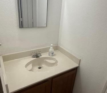 Justin Casa | Comfort Stays Relax in a Cozy Queen Bedroom