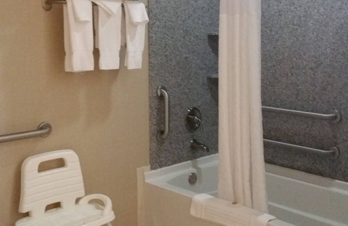 Bentonville Hotel | Comfort Suites Bentonville - Rogers