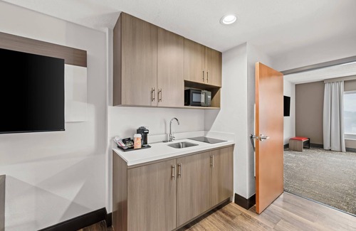 Harbison Hotel | Comfort Suites Columbia at Harbison