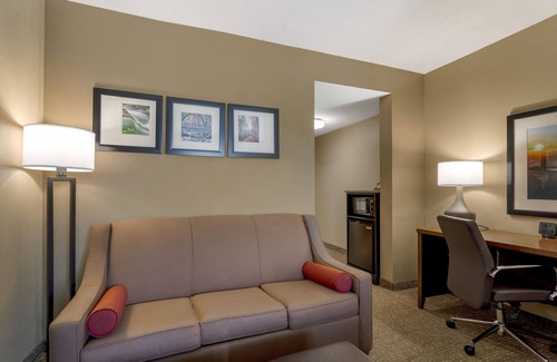 Knoxville Hotel | Comfort Suites North