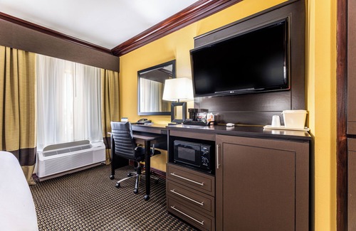 Lake Jackson Hotel | Comfort Suites Lake Jackson Clute