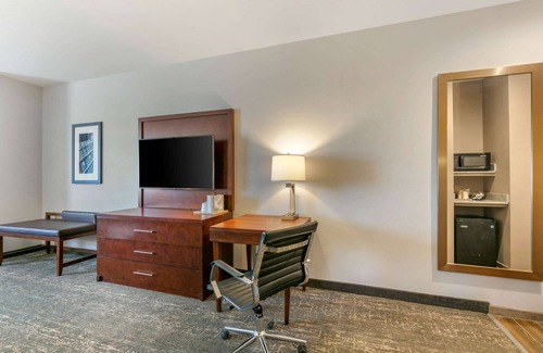 Tupelo Hotel | Comfort Suites North Tupelo