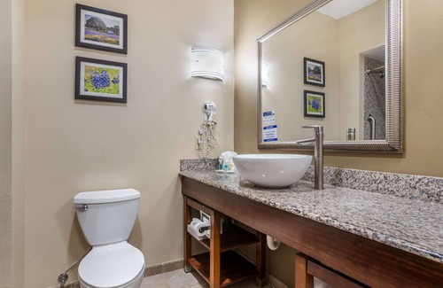 Spring Hotel | Comfort Suites Old Town Spring