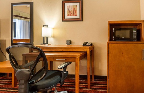 Sulphur Hotel | Comfort Suites Sulphur - Lake Charles