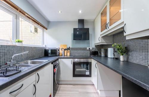 Roundhay Casa | Comfortable 3-Bed House Close to Roundhay Park