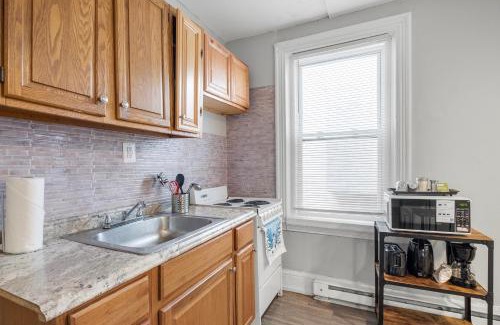 North Philadelphia West Apartamento | Comfortable 3br Home Near Temple & Center City