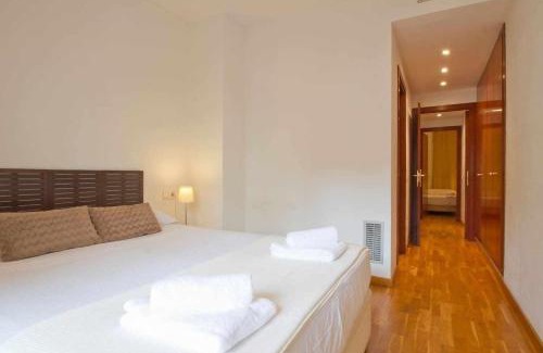 el Fort Pienc Apartamento | Comfortable 4 rooms 2Bath w balcony