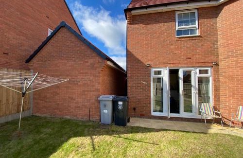 Grantham Casa | Comfortable 5-Guests Abode - In Quiet Village