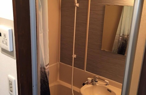 Hino Apartamento | Apartamento privado de buena ubicación donde podrá relajarse y relajarse.