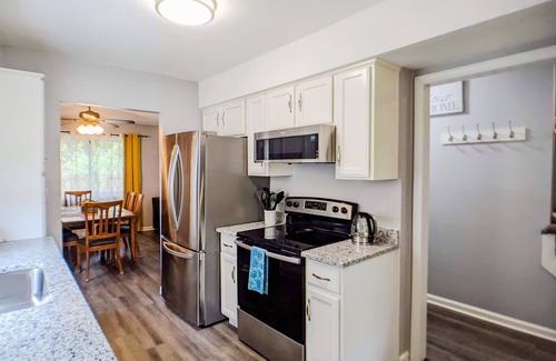 Lenexa Casa | Comfortable and elegant 3BDR duplex, unit # 4