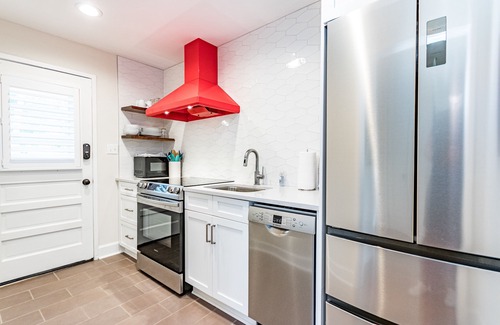 Southwest Raleigh Condominio | Comfortable and Quiet Condo near the Village and NC State