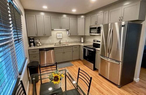 Locust Grove Casa | Comfortable and Cozy Locust Grove Home