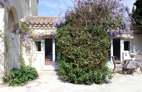 Boutenac Apartamento | Comfortable apartment/b&b with pool