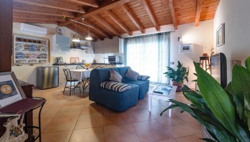 Capitana Apartamento | Comfortable apartment in Capitana 50 sqm, sea view, garden