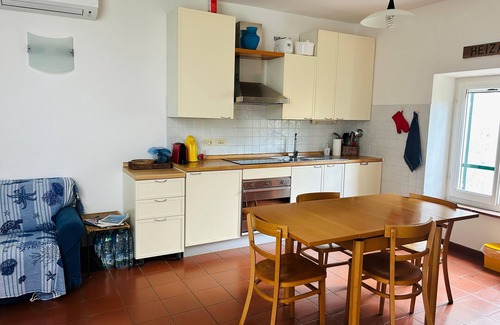 Sant' Andrea Apartamento | Comfortable apartment with sea view 3 min from the beach