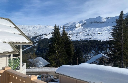 Flaine Chalet De Esquí | Chalet acogedor con estufa y terraza, 3 habitaciones, garaje, mascotas permitidas