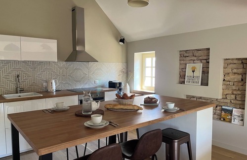 Savigny-les-Beaune Apartamento | Comfortable apartment, wine-growing village, opposite the château, near Beaune