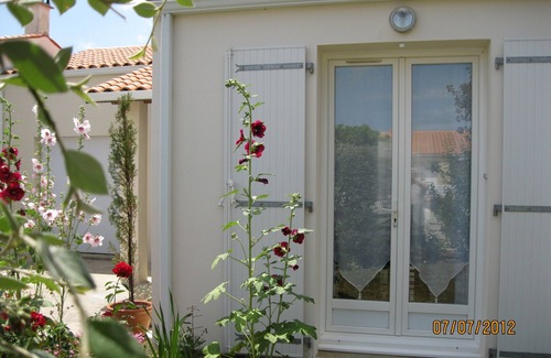La Bree-les-Bains Casa | cómoda casa reformada en zona residencial tranquila