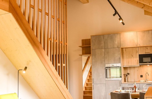Muenchberg Apartamento | Alquiler-Confortable-Baño privado-Vista al campo-Fewo mit Balkon