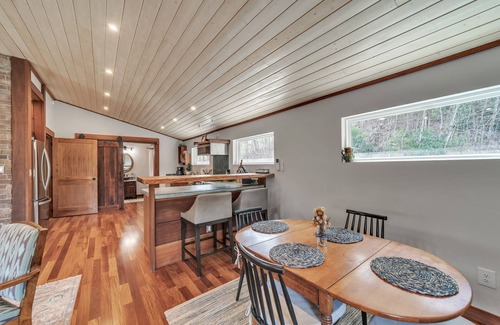 Hendersonville Casa | Comfortable home near wineries and hiking