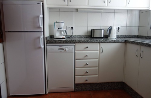 La Victoria de Acentejo Casa | Cómoda casa de vacaciones con un hermoso jardín y piscina directamente en el Atlántico