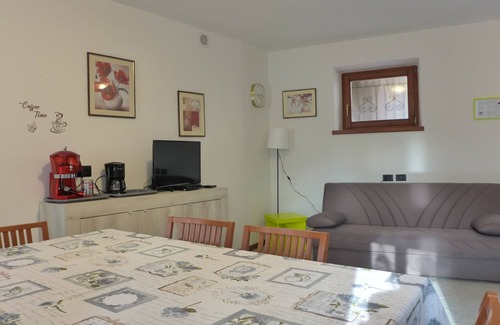 Assenza Apartamento | El apartamento Elena, cómodo y tranquilo, se encuentra en un antiguo pueblo.