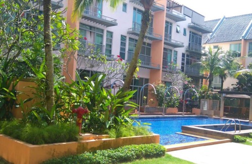 Sembawang Casa | COMFORTABLE MASTER BEDROOM SUITE FOR THE PROFESSIONAL