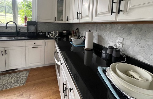 Newtonville Casa | Comfortable Poolside Luxury 21//2 hours from NYC