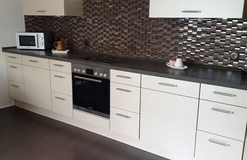 Schoneweide Apartamento | Comfortable, quiet vacation apartment with well-kept garden and barbecue area