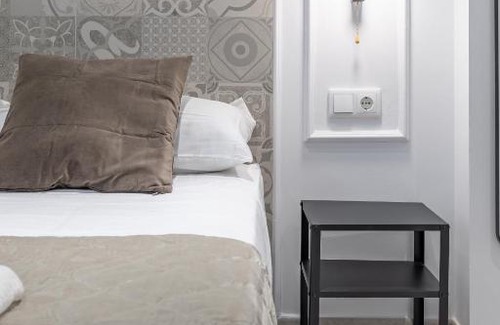 La Petxina Casa | Comfortable Room close to City Centre