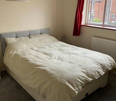 Newmarket Casa | Comfortable rooms upstairs at number 8