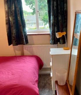 Newmarket Casa | Comfortable rooms upstairs at number 8