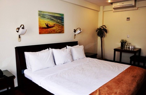 Hospital Hotel | Confortable Habitación Doble Estándar