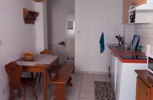 Cauterets Apartamento | Comfortable T2 with balcony in residence with swimming pool