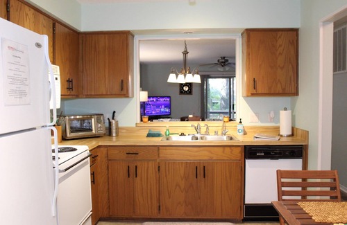 Hot Springs Village Casa | Comfortable End Unit Townhome