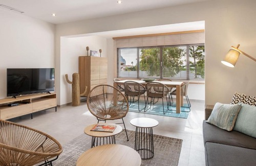 La Empedrola Villa | Cómoda villa en Calpe con piscina, terraza y jardín