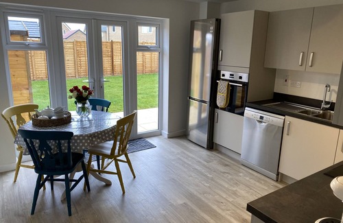 Isleham Casa | Comfortable Well Equipped Home In Isleham. Close to Newmarket, Ely & Cambridge